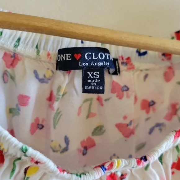 White Floral Off the Shoulder 3/4 sleeve - Picture 7 of 11